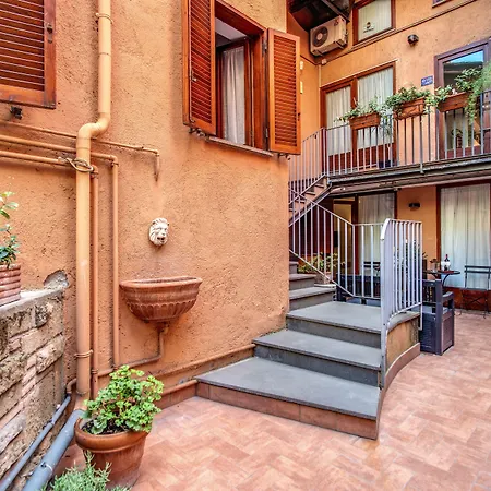 Gasthof Tritone House