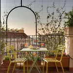 Tritone House Гостевой дом 4*