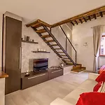 Tritone House 4* Рим