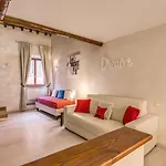 Гостевой дом Tritone House 4*