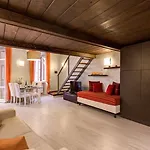 Гостевой дом Tritone House 4*