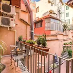 Tritone House 4*
