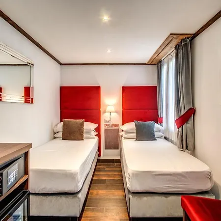 Гостевой дом Tritone House Рим
