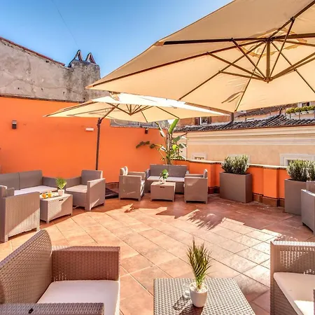 Tritone House 4* Рим