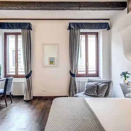 Tritone House Guest house
