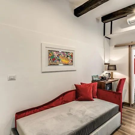 Guest house Tritone House 4*