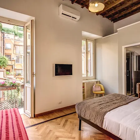 Tritone House 4*