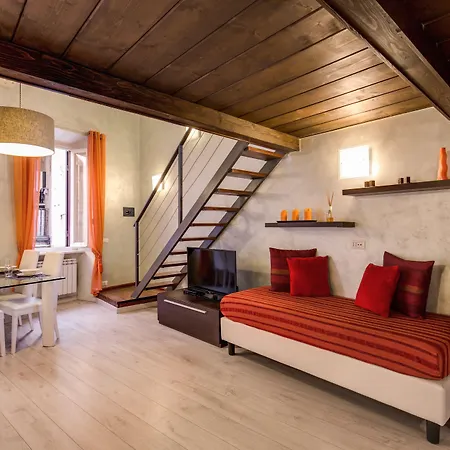 Tritone House 4*