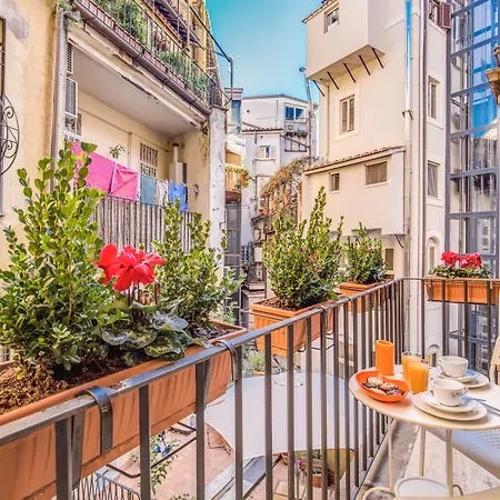Tritone House 4*