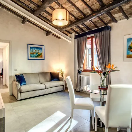 Casa de hóspedes Tritone House 4*
