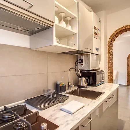 Tritone House Rom
