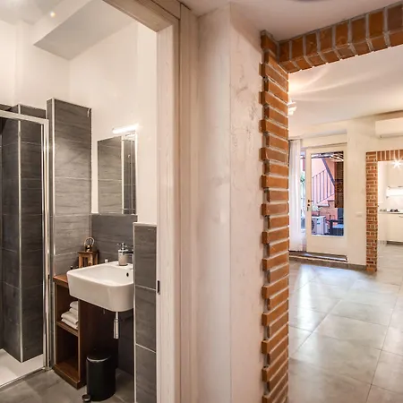 Gasthof Tritone House Rom
